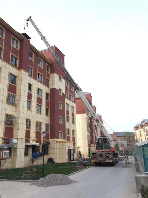 陵城区跨街广告牌的高空安装注意事项