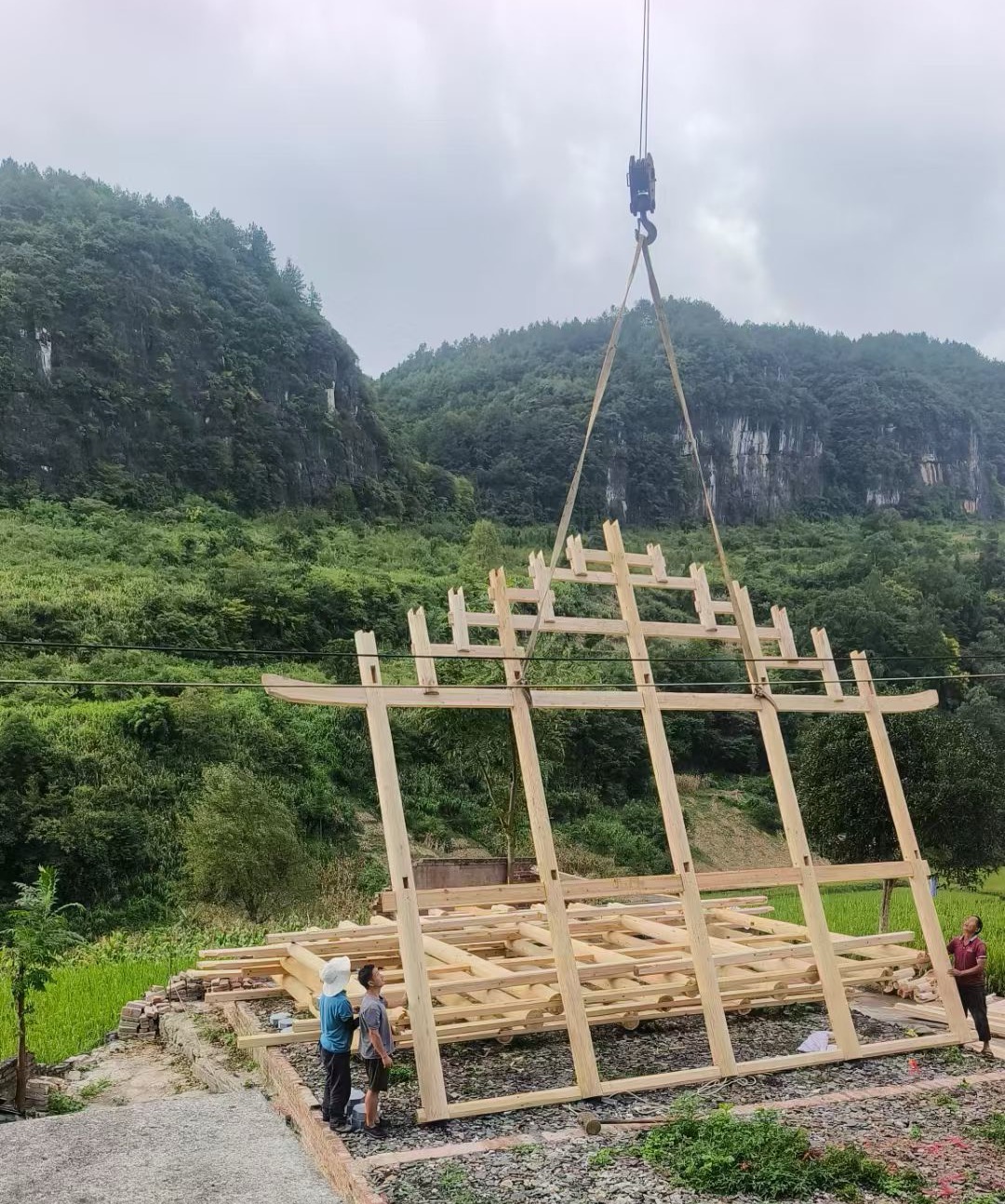 陵城区汽车吊出租公司怎么保证发动机散热问题